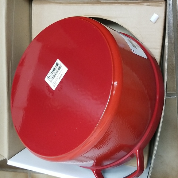 STAUB CAST IRON 7QT-11" ROUND COCOTTE - CHERRY 28CM (BIG SIZE) 7qt - Picture 8 of 12